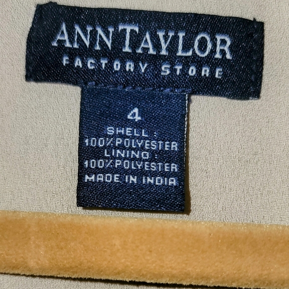 Ann Taylor chiffon blouse - Picture 3 of 9